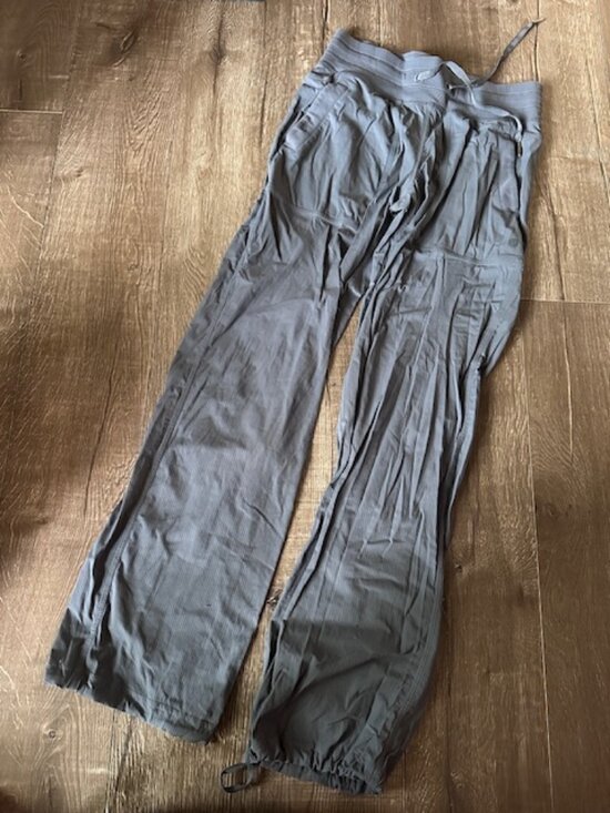 lululemon athletica Pants - Lululemon size 4 studio pants